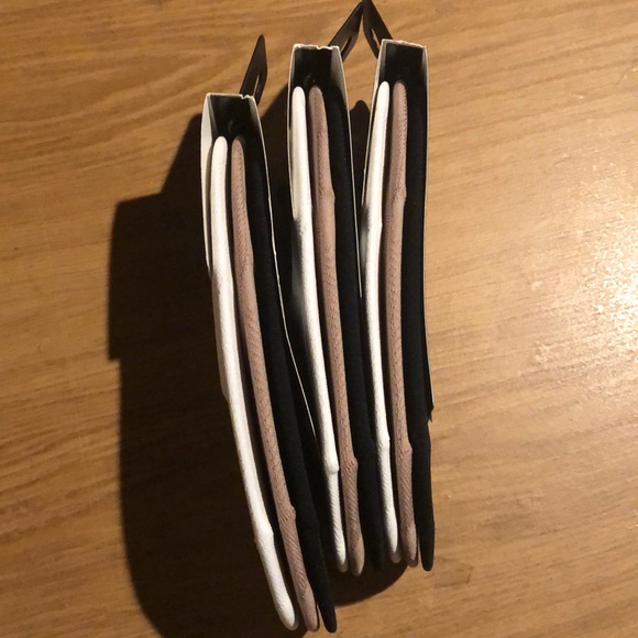 9 pairs Under Armour Ultra Low socks Women - Picture 3 of 5